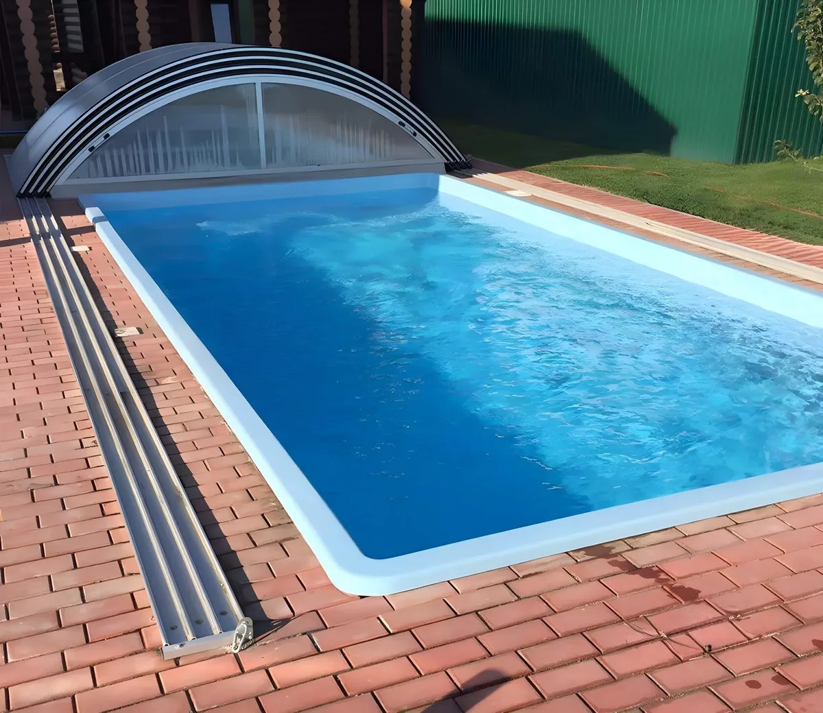 Laguna 7 — вечернее освещение в Серпухове